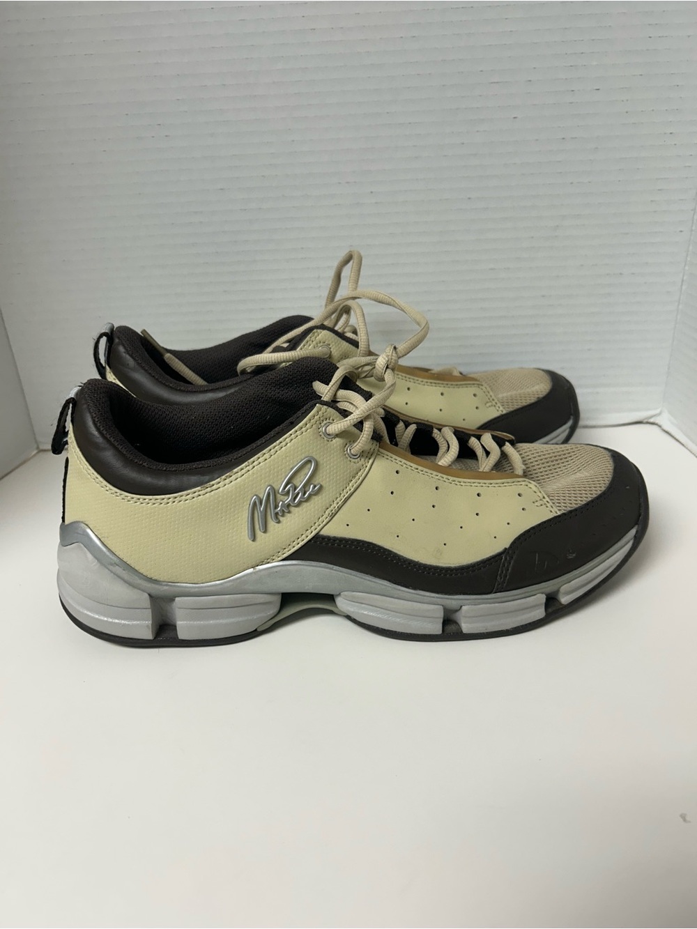 Magic #32 Vintage Basketball Sneakers Brown/Beige Men's Magic Johnson Epic Sz 10